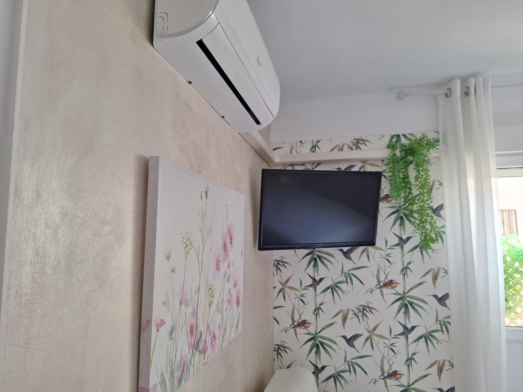 Apartamento Rosalia Playa San Cristobal Wifi Netflix Almuñécar Exterior foto